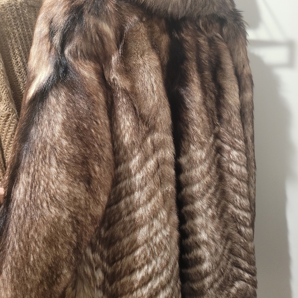 Real Fox Fur Coat oversized  🐺 Large Size - Picture 4 of 8